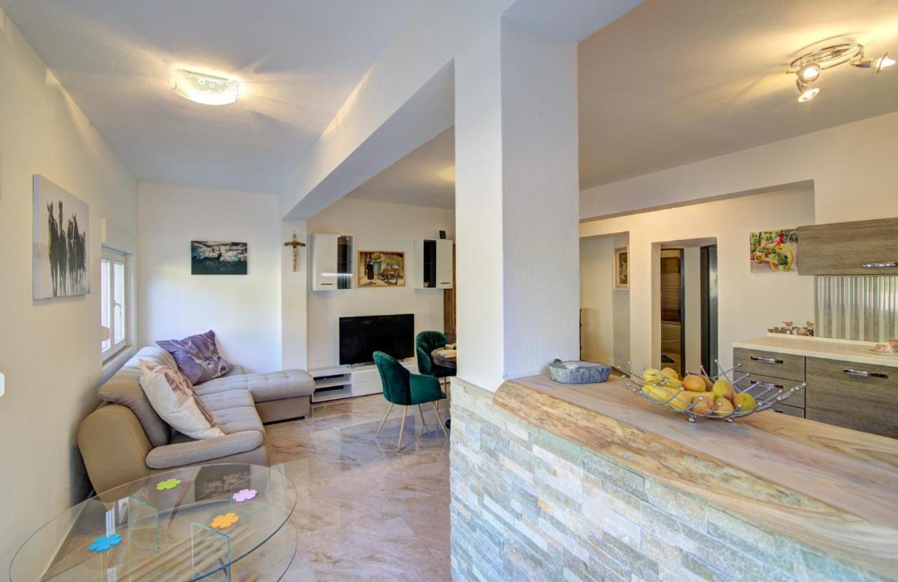Appartamento House Of Velebit Adria Senj  Esterno foto